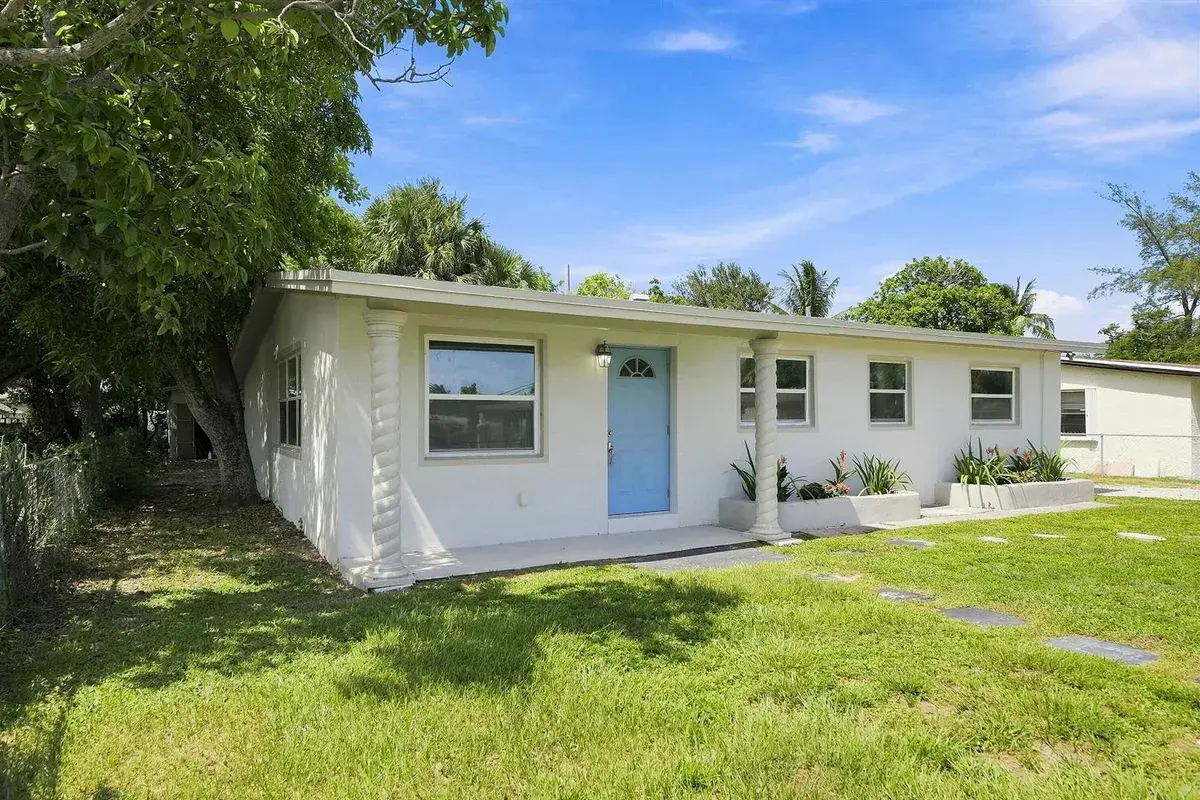 1629 NW 15TH Court, Fort Lauderdale FL 33311