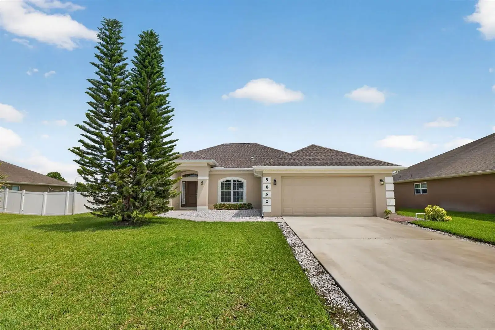5852 NW Ethel Court, Port St. Lucie FL 34986 photo 2