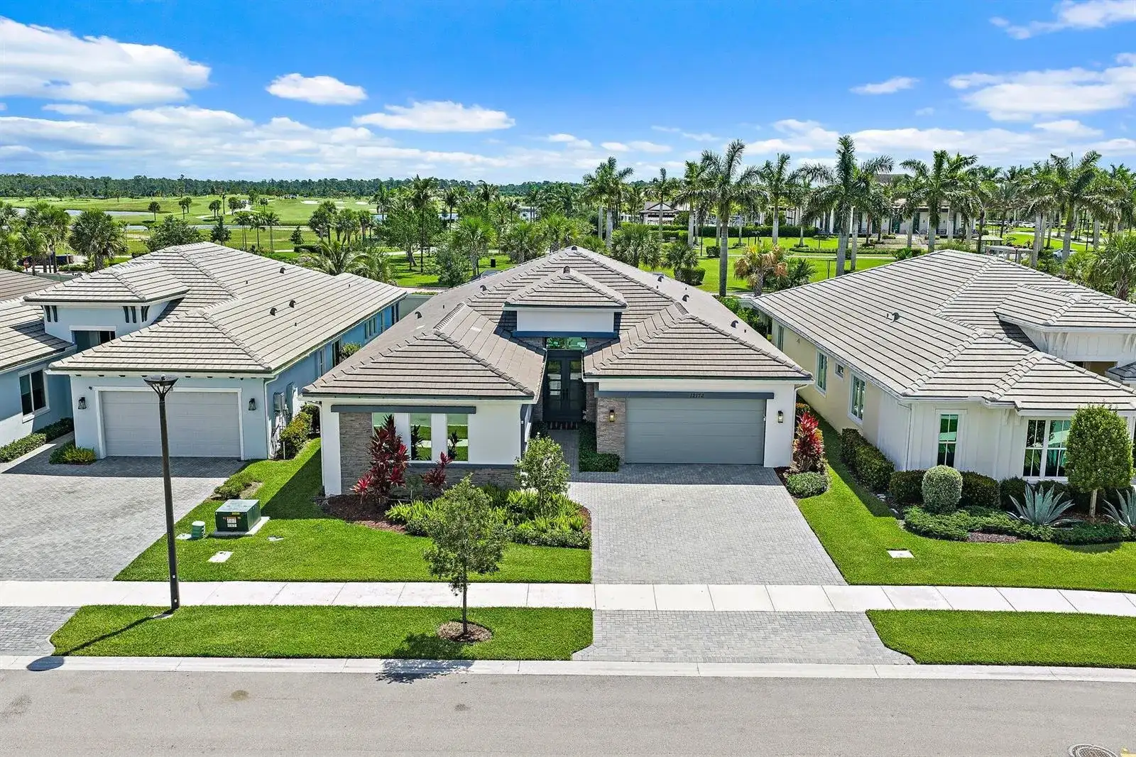 12172 Waterstone Circle, Palm Beach Gardens FL 33412 photo 2