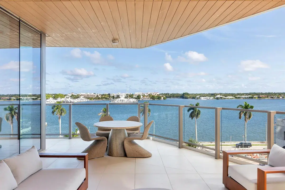 1333 S FLAGLER Drive # 402, West Palm Beach FL 33401