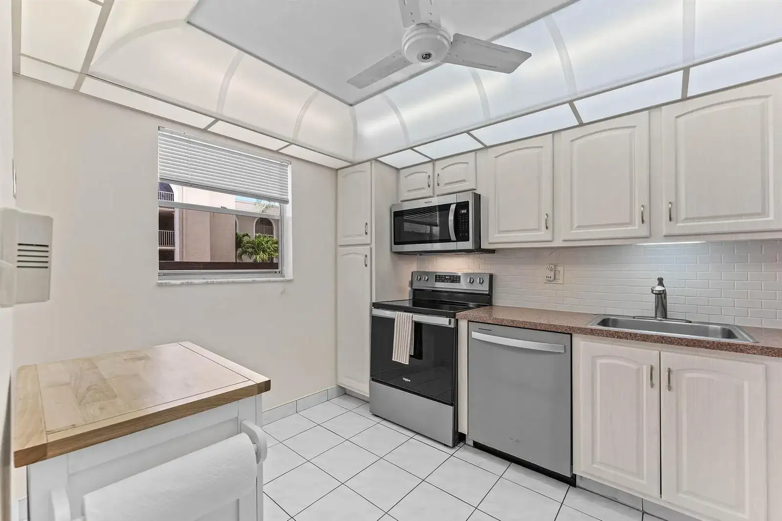 3251 Holiday Springs Boulevard # 206, Margate FL 33063 photo 4
