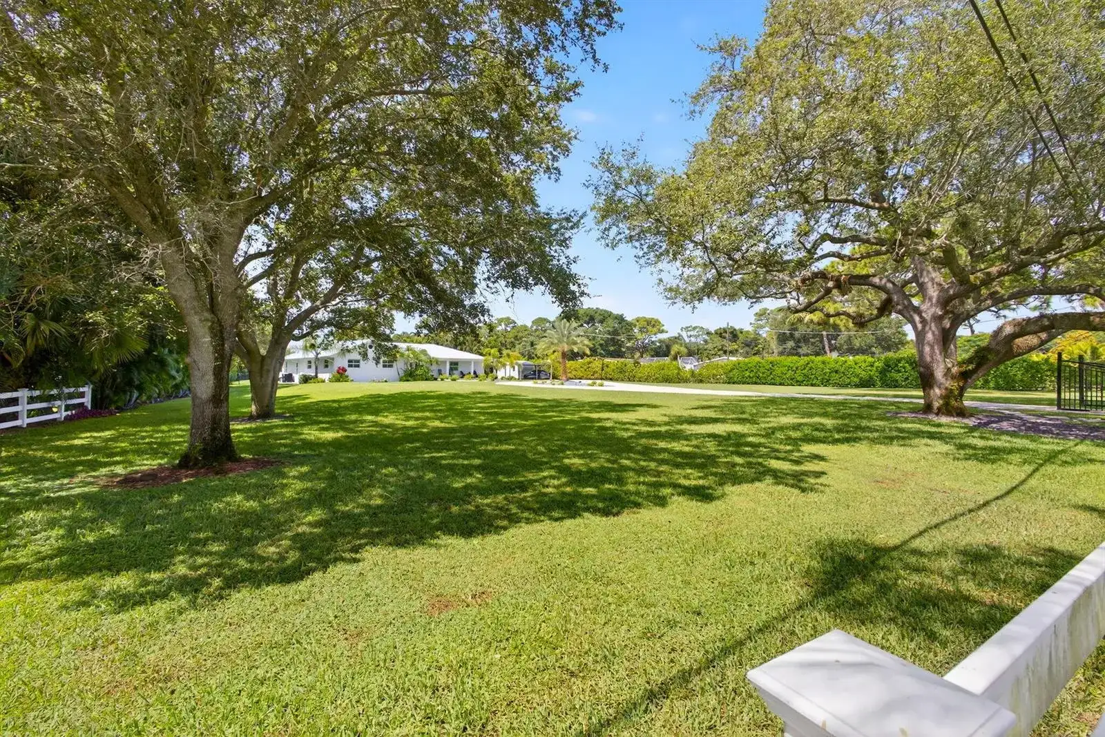 4628 SQUARE LAKE Drive, Palm Beach Gardens FL 33418 photo 4