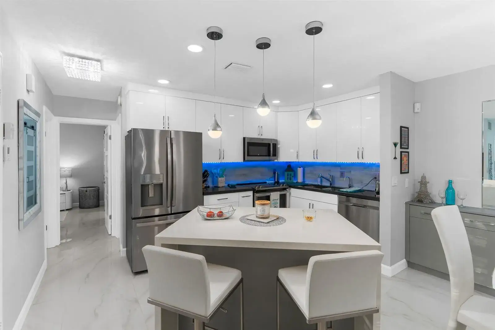 130 CYPRESS CLUB Drive # 306, Pompano Beach FL 33060