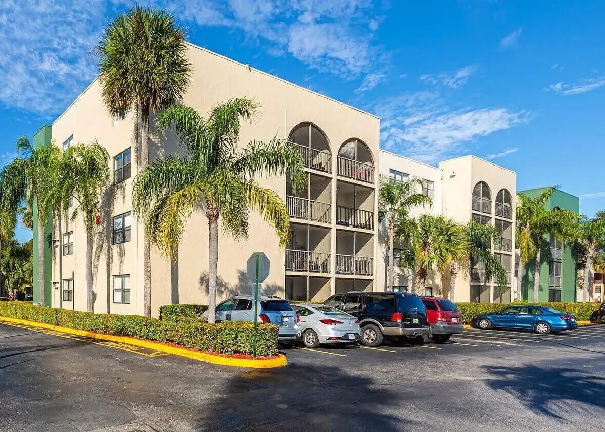 17350 NW 68th Avenue # 402A, Hialeah FL 33015 photo 5