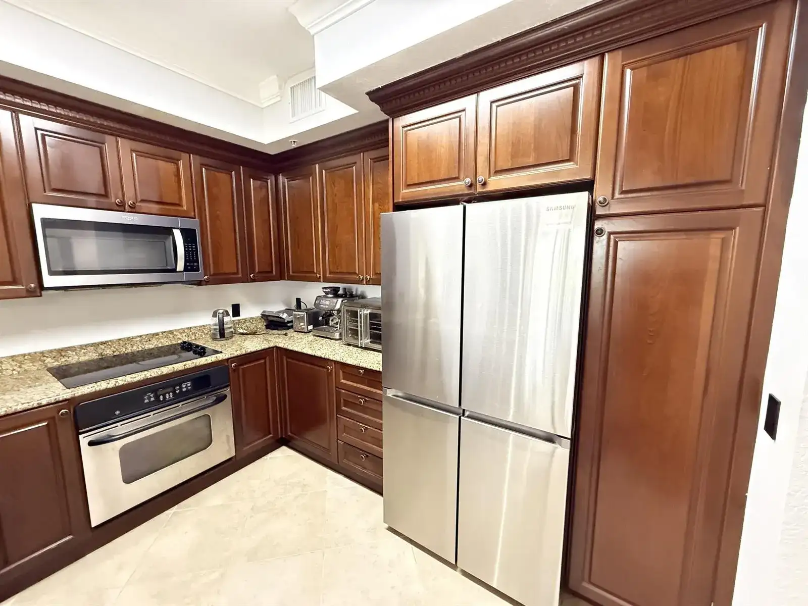 1660 Renaissance Commons Boulevard, Boynton Beach FL 33426 photo 4