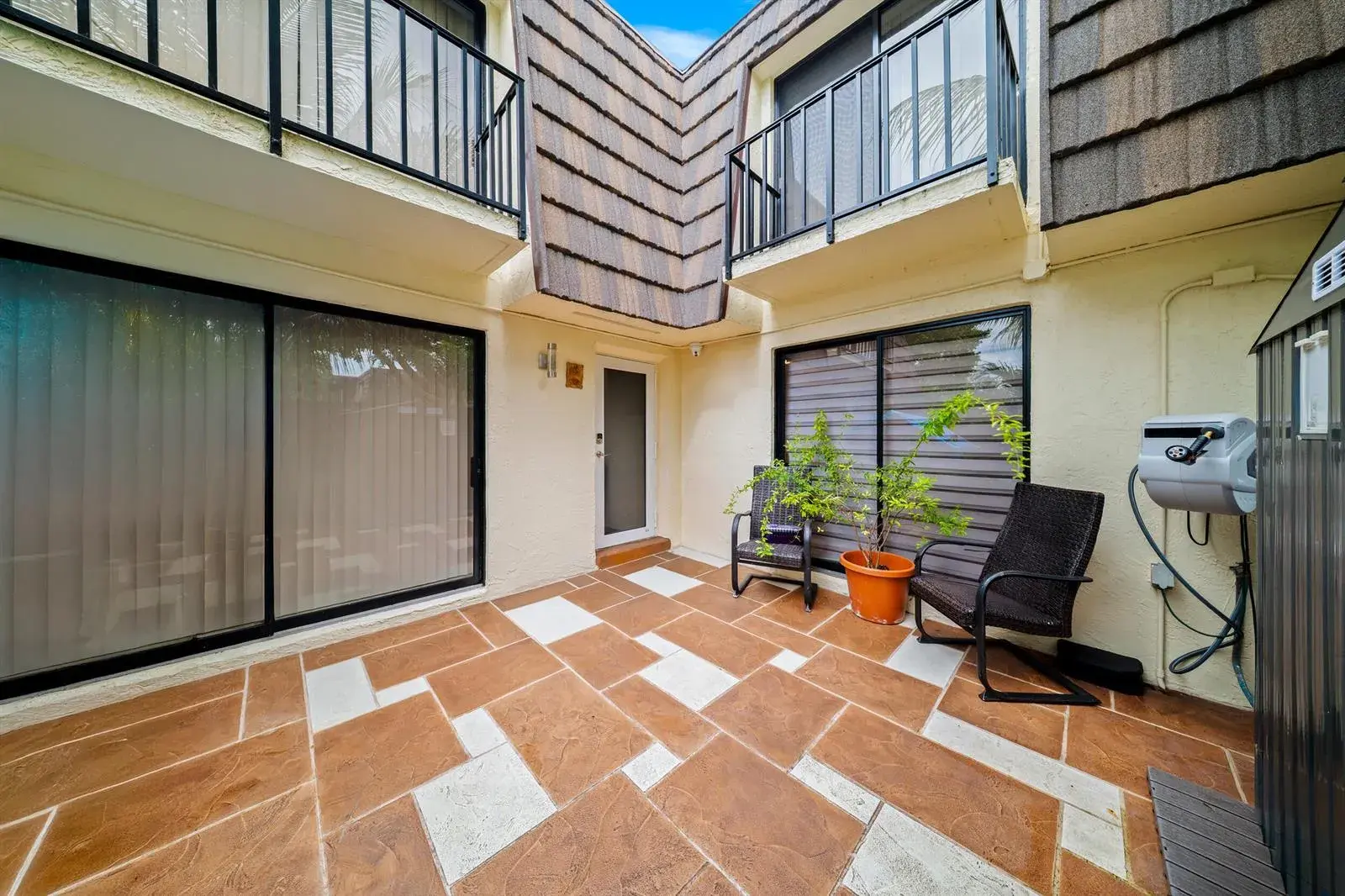 1524 FOREST LAKES Circle # A, West Palm Beach FL 33406