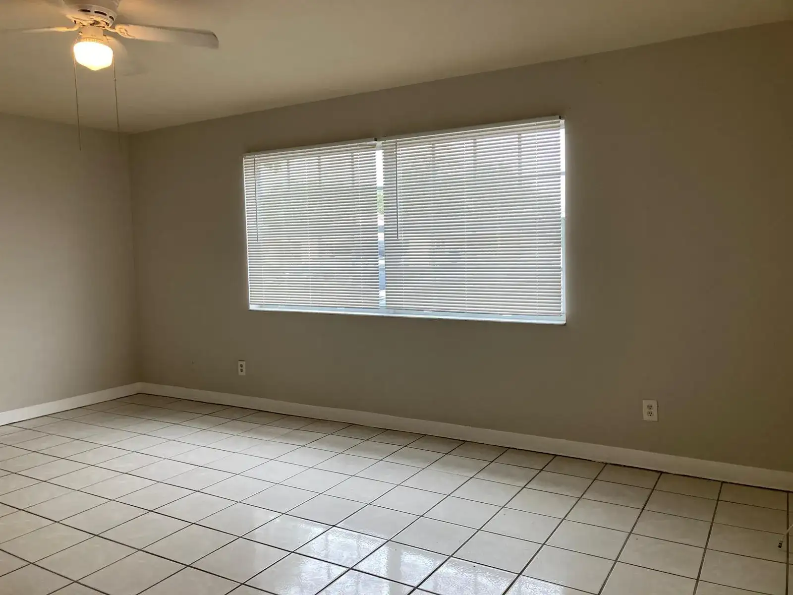 6124 LINCOLN Street, Hollywood FL 33024 photo 4