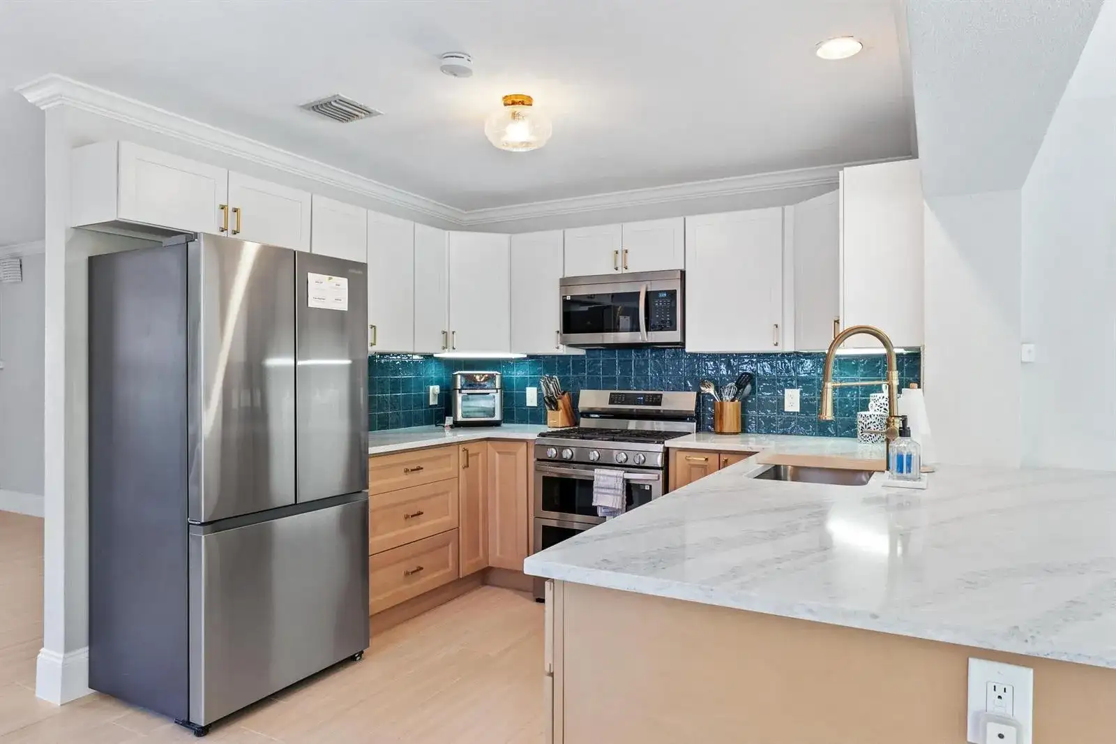 511 Ivy Avenue, Palm Beach Gardens FL 33410 photo 2