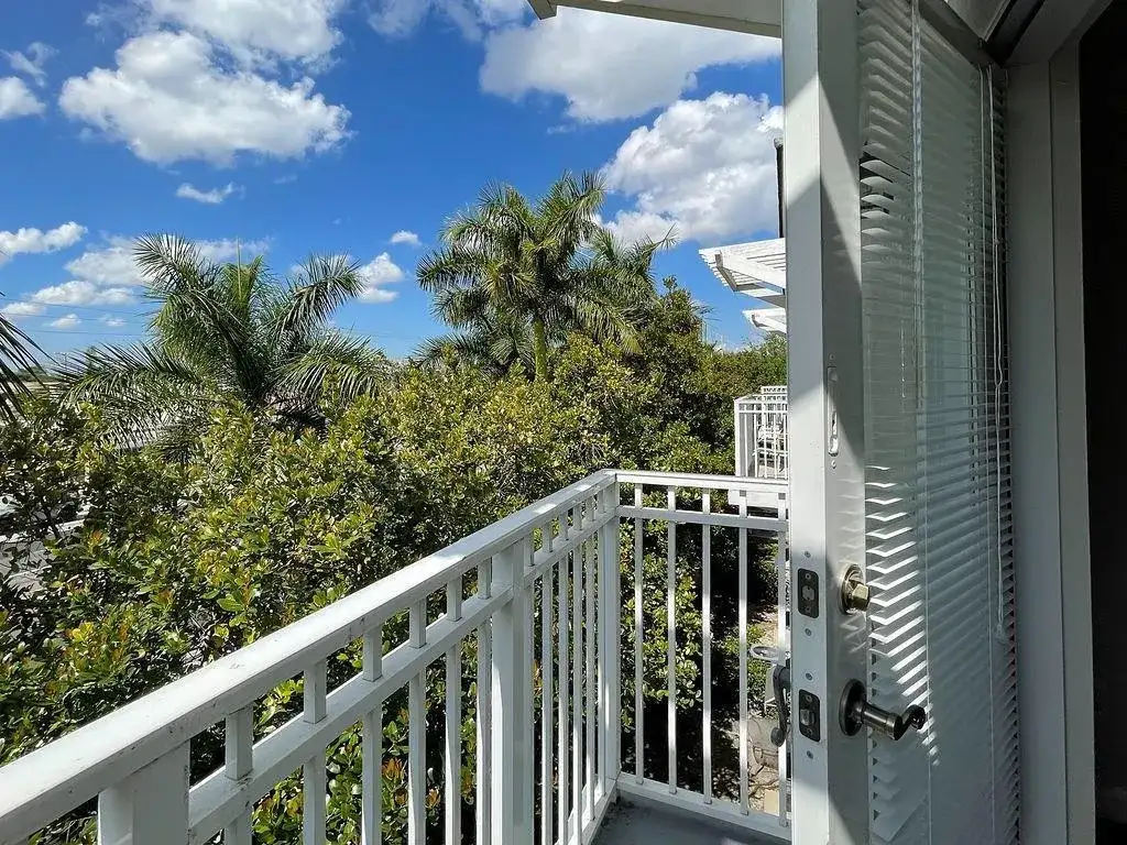 2377 Vintage Drive, Lighthouse Point FL 33064 photo 3