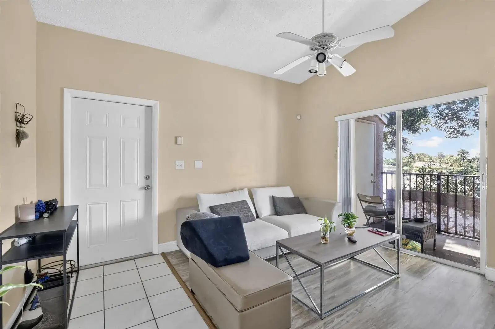 2361 NW 96TH Terrace # 18K, Pembroke Pines FL 33024 photo 3