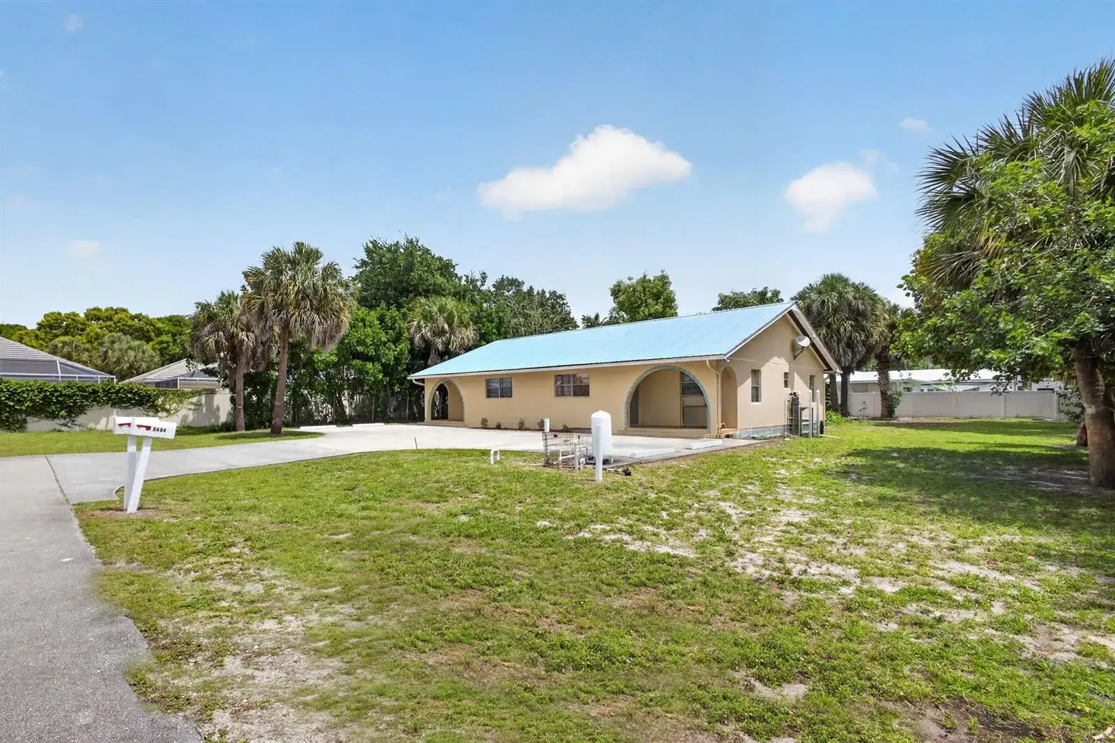 9484 Sun Court, Palm Beach Gardens FL 33403 photo 2