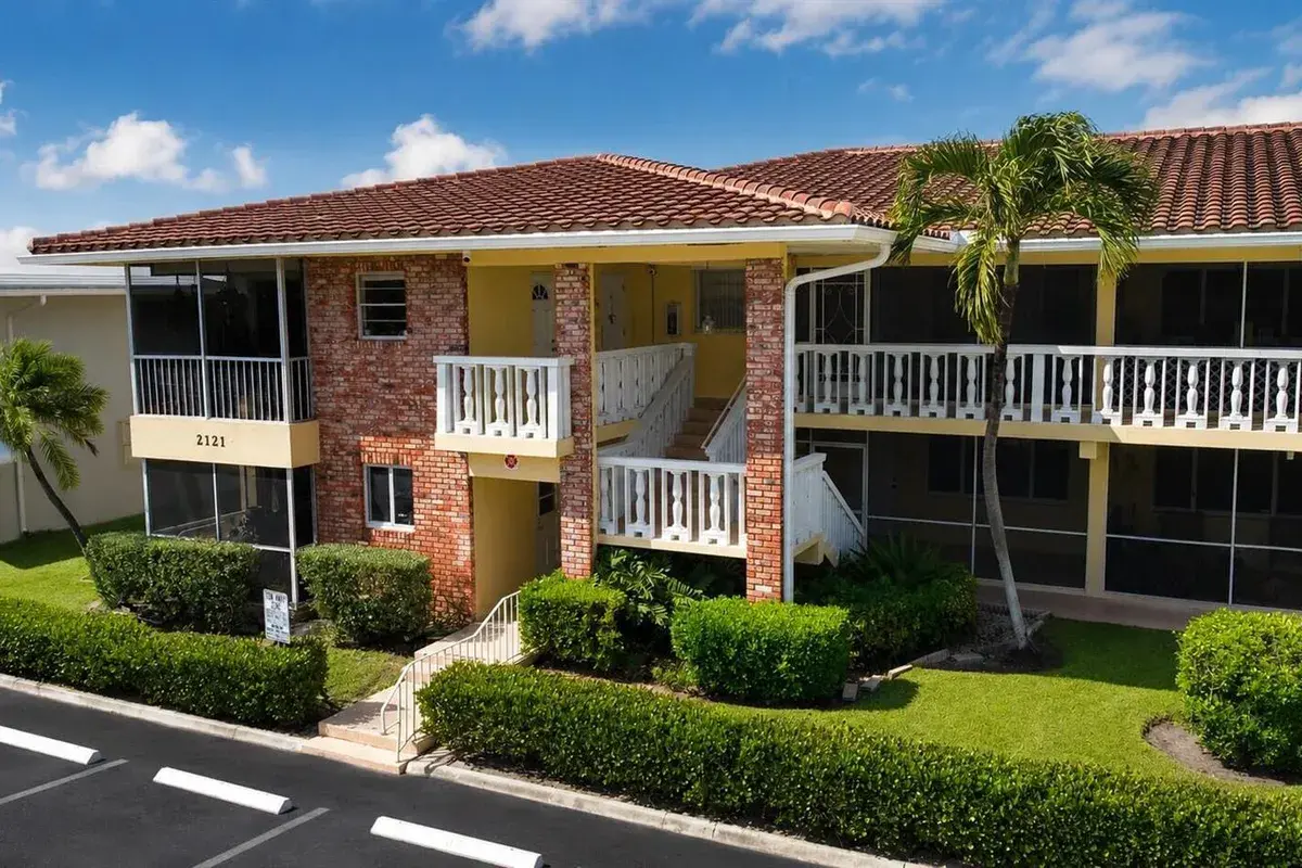 2121 NE 68TH Street # 201, Fort Lauderdale FL 33308