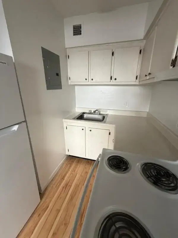 610 NE 1st Avenue # 6, Fort Lauderdale FL 33304 photo 2
