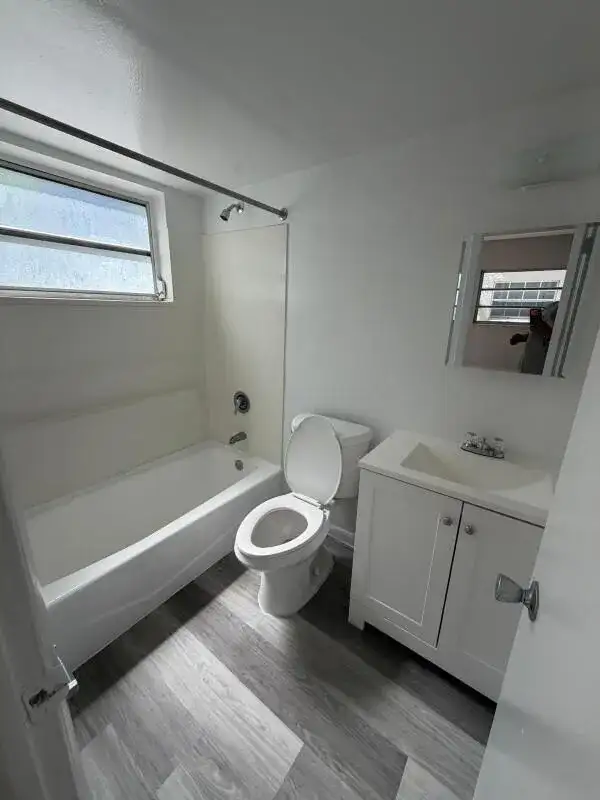 610 NE 1st Avenue # 6, Fort Lauderdale FL 33304 photo 5