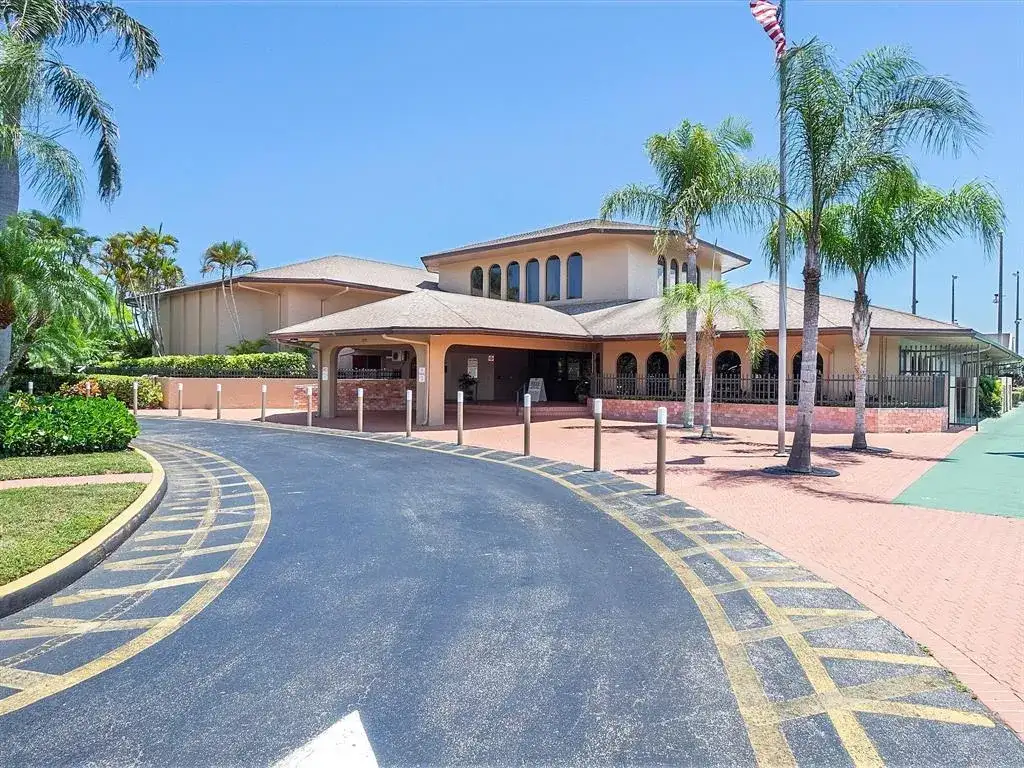 3840 NW 23RD Place, Coconut Creek FL 33066 photo 3