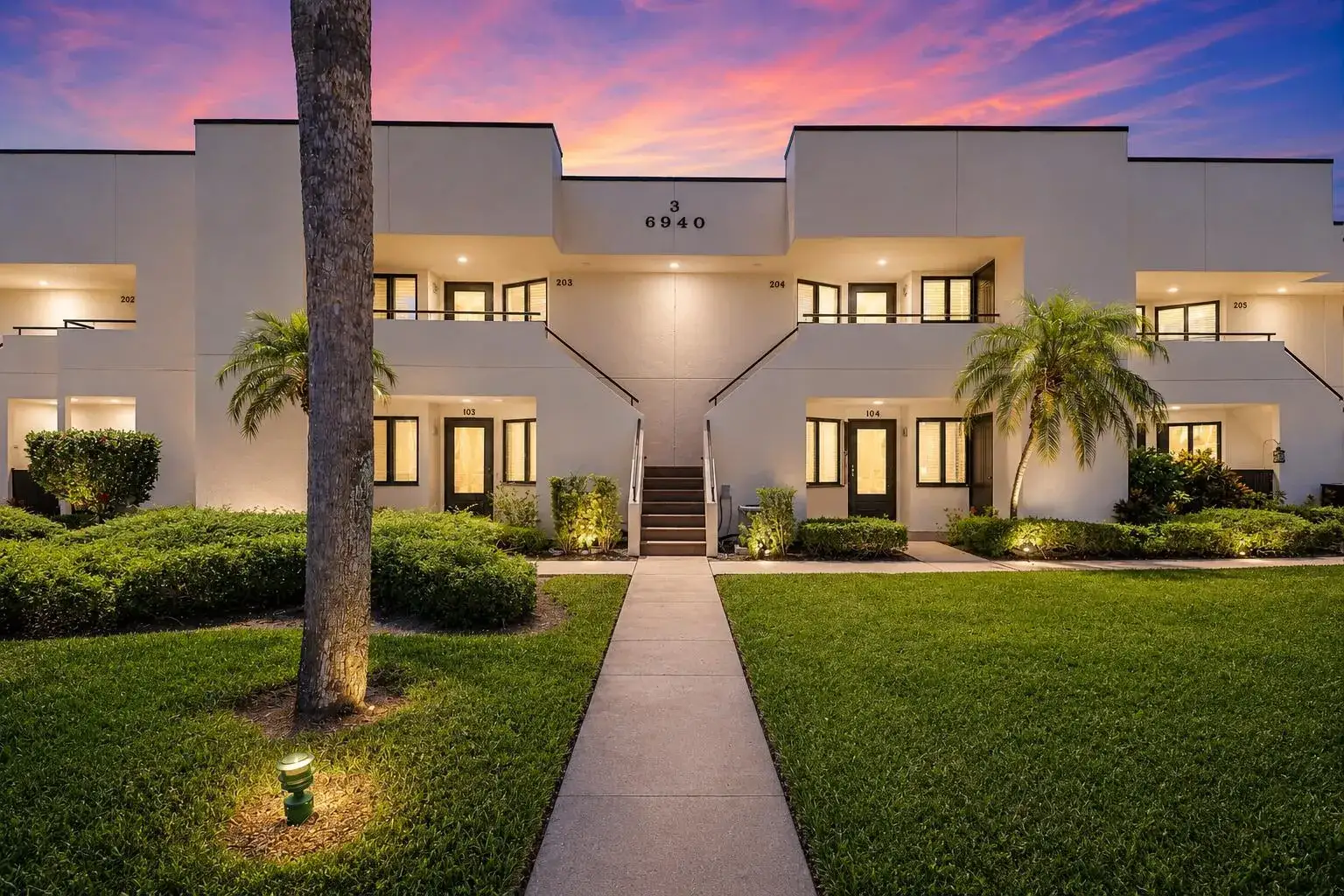 6940 SE CONSTITUTION Boulevard # 203, Hobe Sound FL 33455