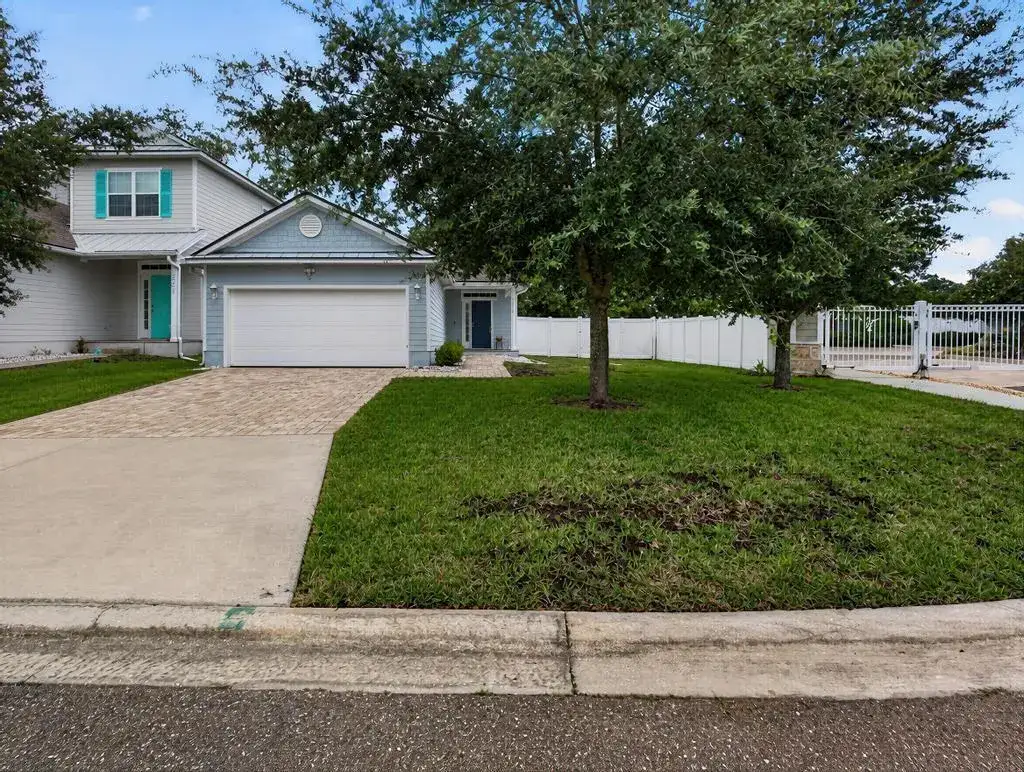 2205 SANDY BAY Lane, Jacksonville FL 32233