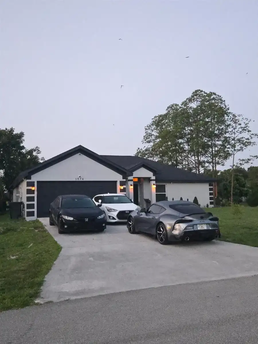 1574 SW FRESNO Road, Port St. Lucie FL 34953