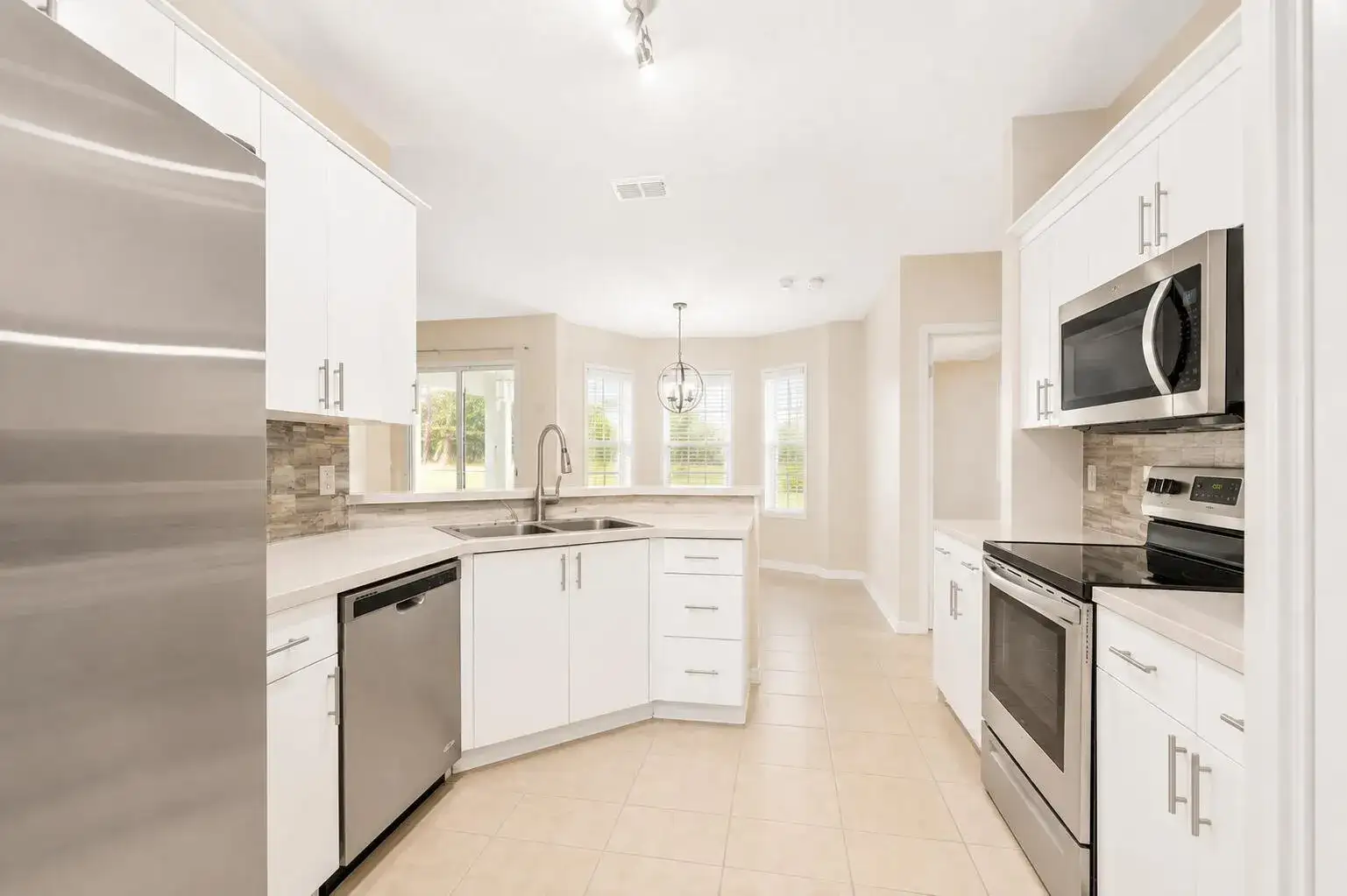 11528 CLAIR Place, Clermont FL 34711 photo 5