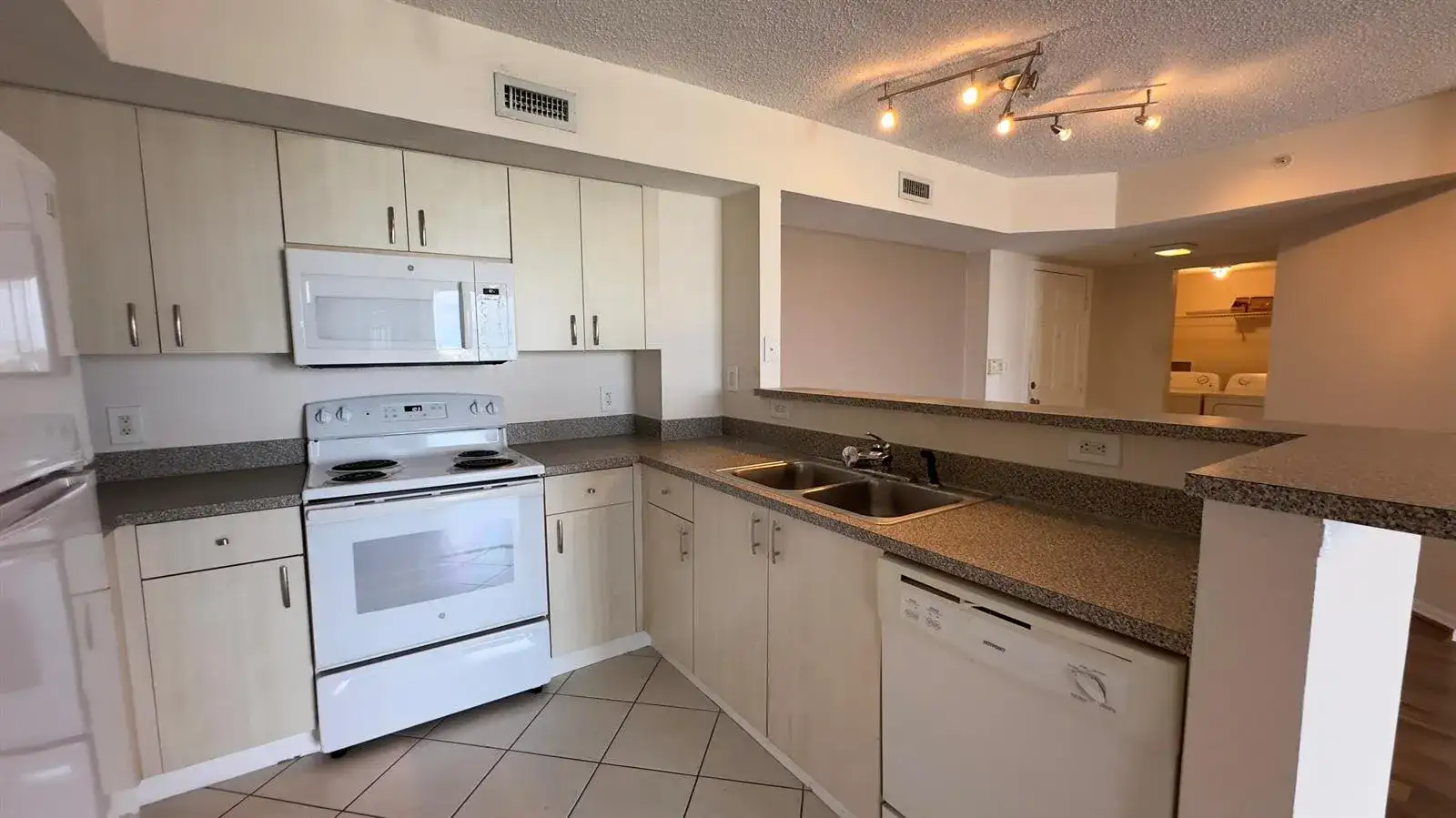 1801 N Flagler Drive # 630, West Palm Beach FL 33407 photo 2