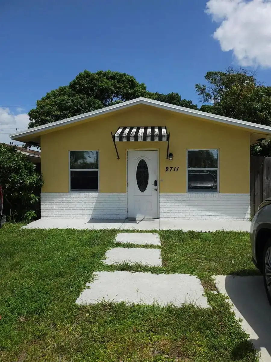 2711 NW 16 Street, Fort Lauderdale FL 33311