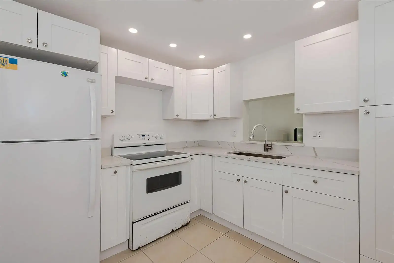 1000 NE 12TH Avenue # 104, Hallandale Beach FL 33009 photo 2