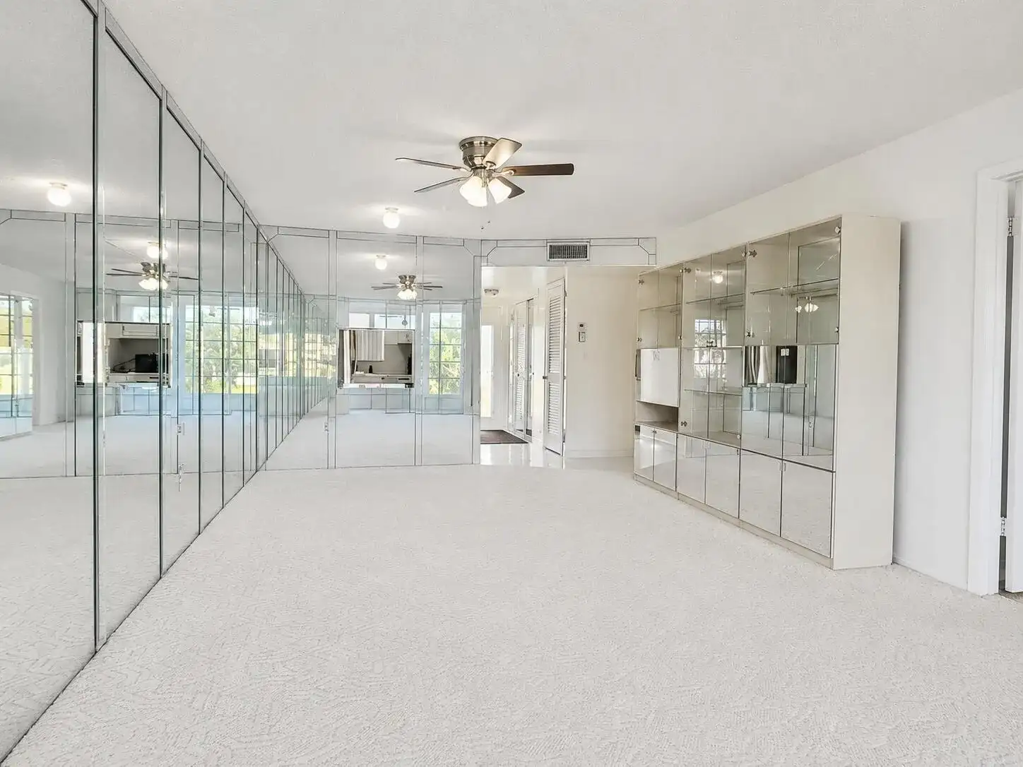 3051 Sunrise Lakes Drive E # 203, Sunrise FL 33322 photo 2