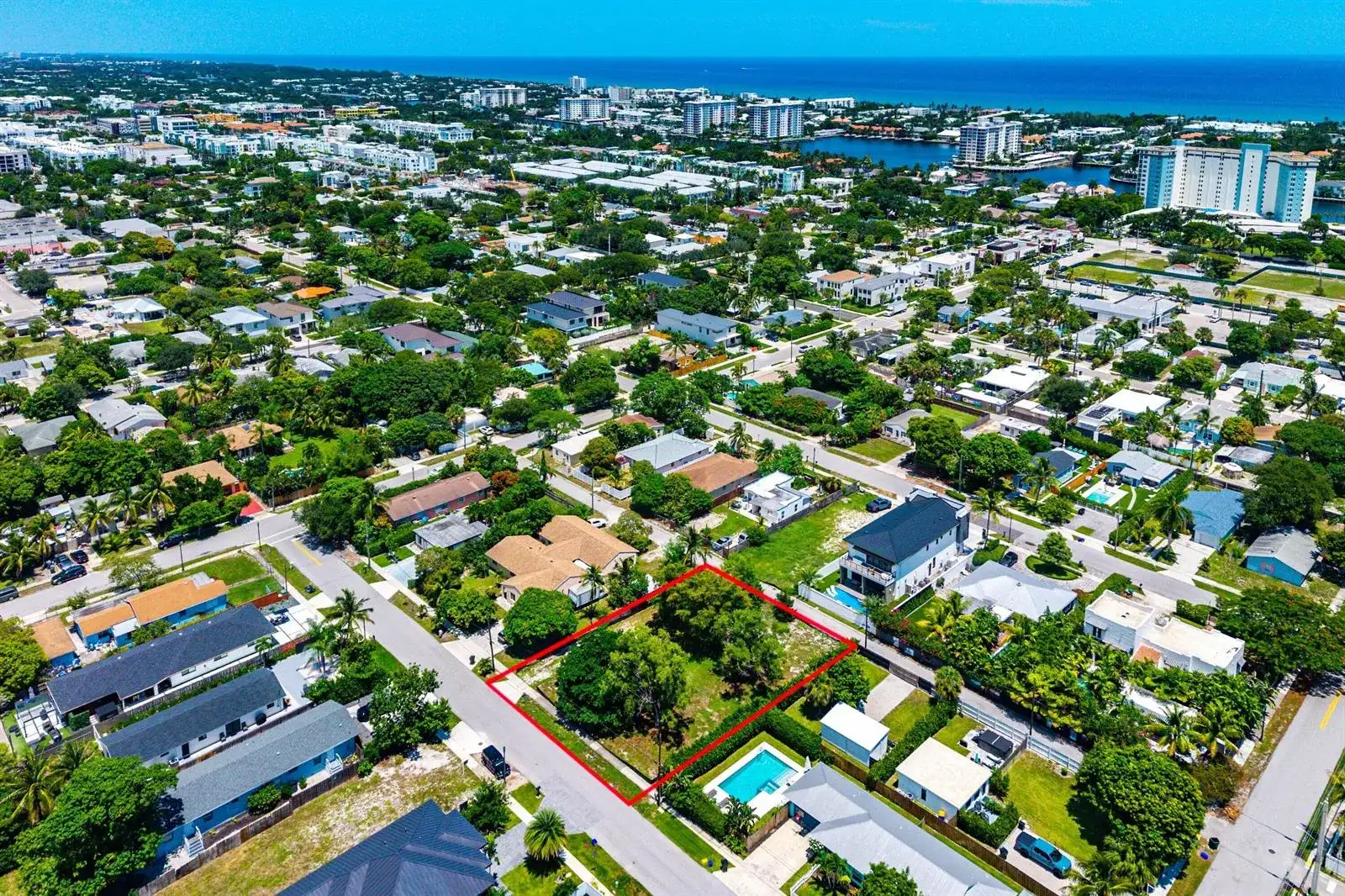 617 SE 2ND Avenue, Delray Beach FL 33483 photo 2