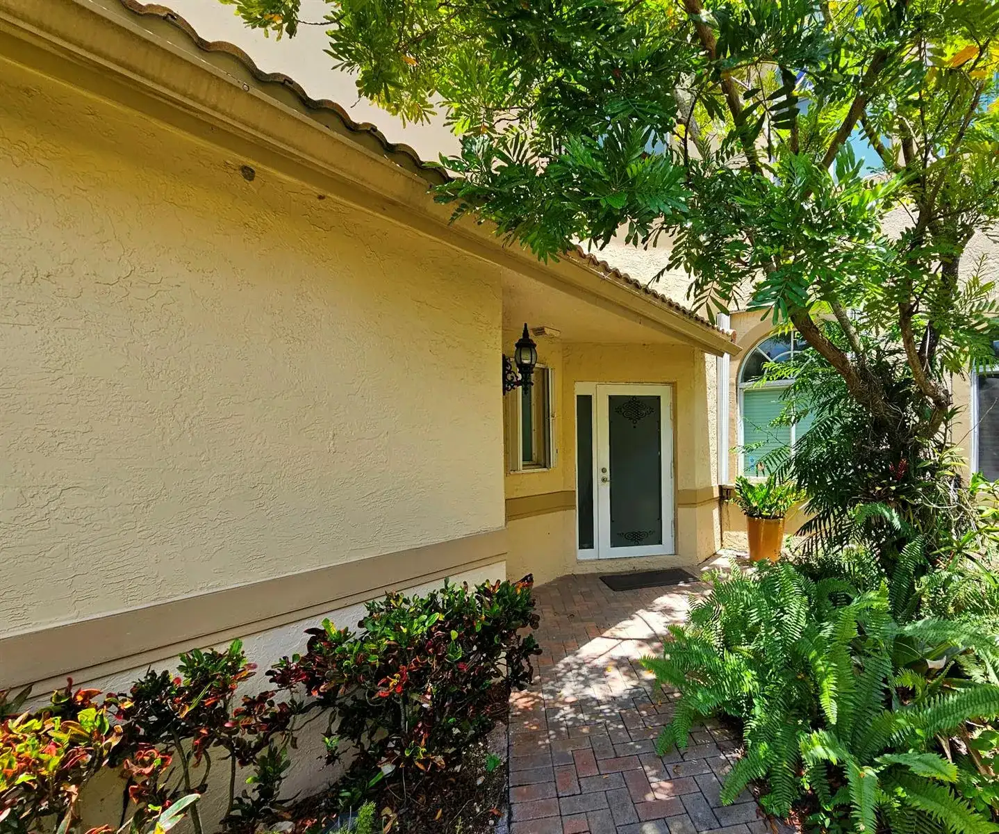 8149 MADISON LAKES Circle S, Davie FL 33328 photo 4