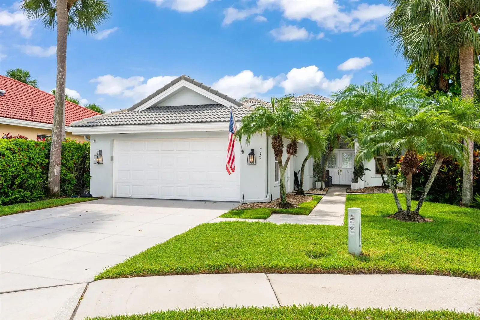 218 HAMPTON Court, Jupiter FL 33458 photo 2