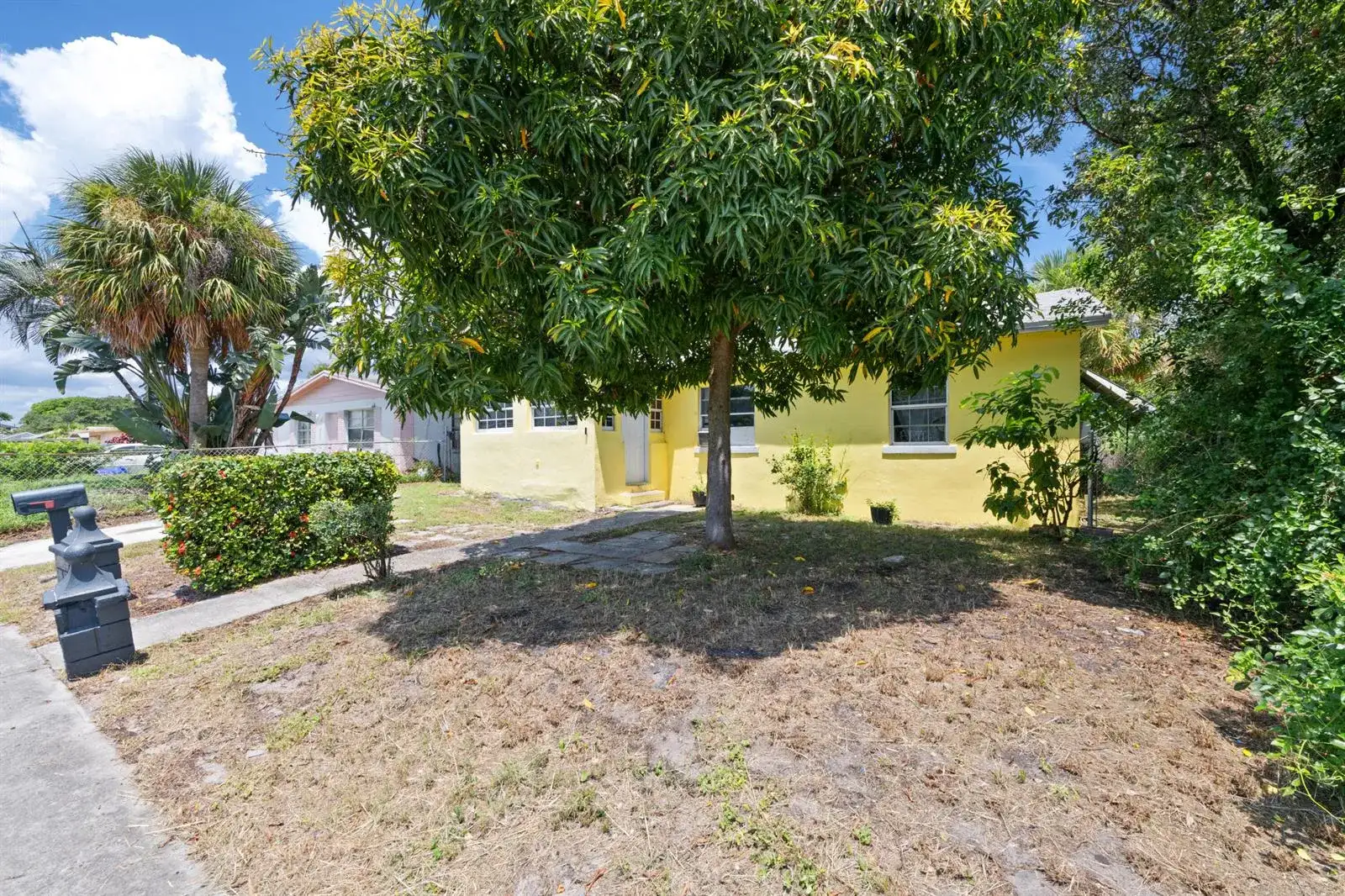 616 W 5TH Street, Riviera Beach FL 33404 photo 3
