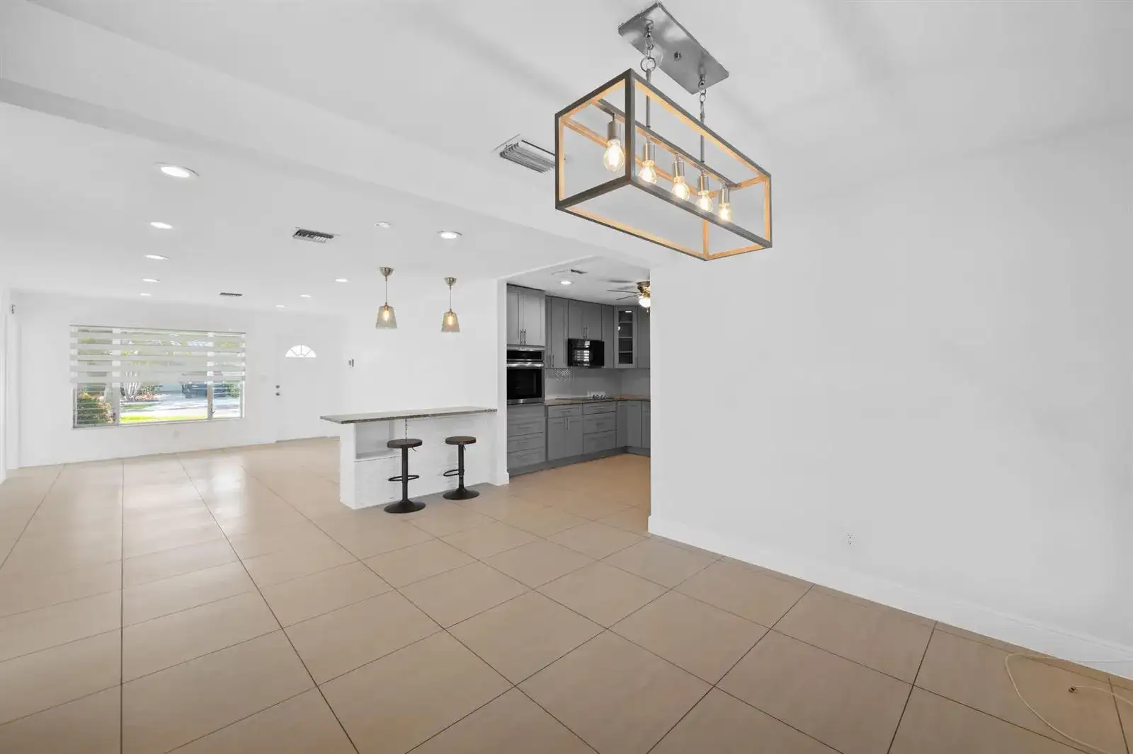 27 SE 6TH Street, Dania Beach FL 33004 photo 4