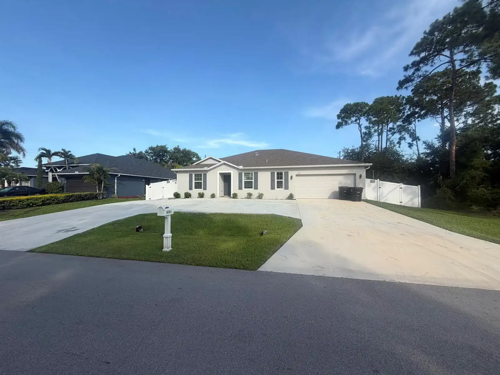 3250 SW COHUTTA Street, Port St. Lucie FL 34953
