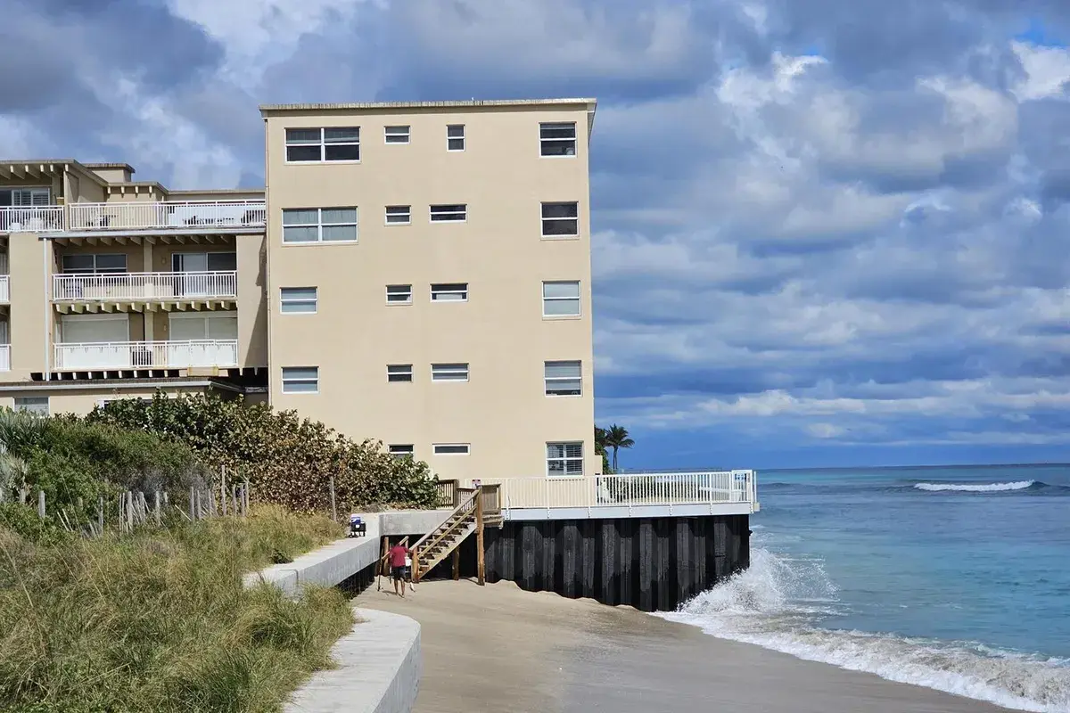 4500 S Ocean Boulevard # 309, South Palm Beach FL 33480