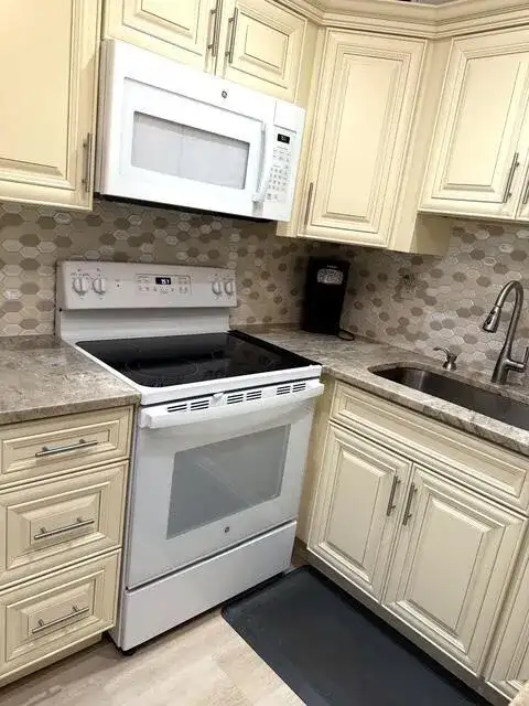 178 FLANDERS D Drive # 178, Delray Beach FL 33484 photo 2