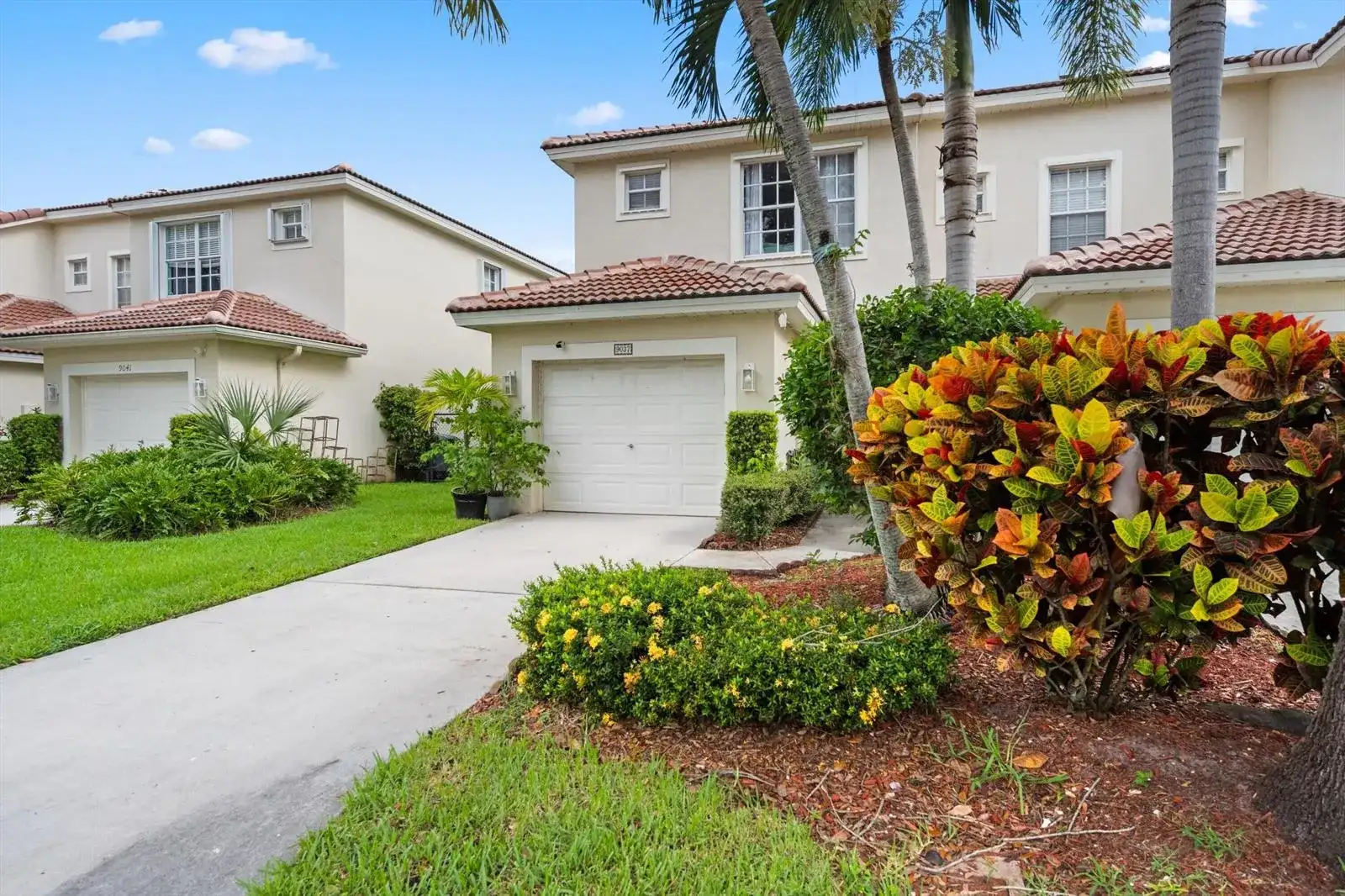 9037 Tremezzo Lane, Boynton Beach FL 33472 photo 3