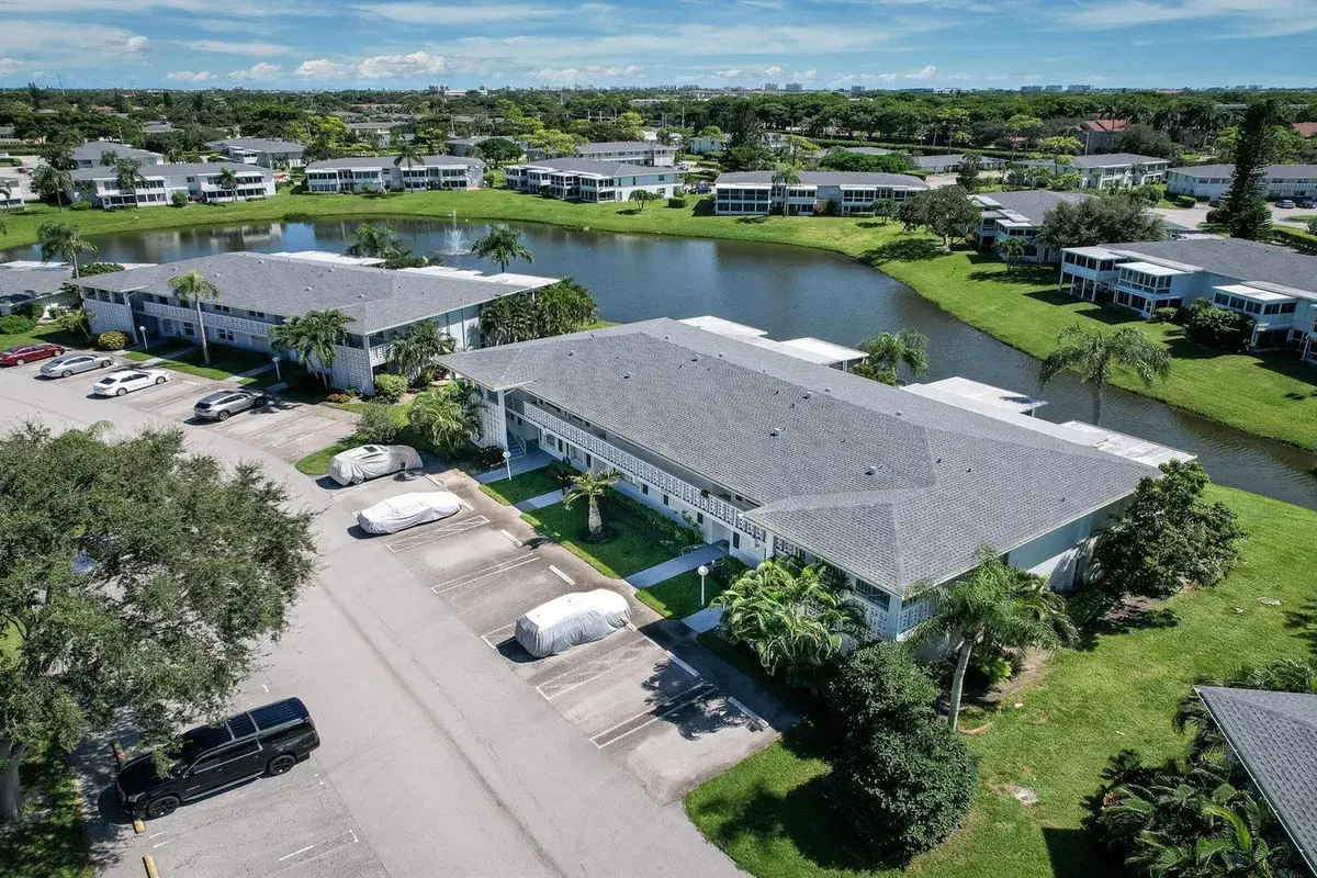 2830 SW 13th Street # 101, Delray Beach FL 33445