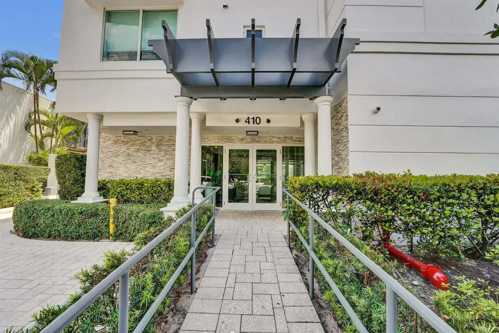 410 Hendricks Isle # 203, Fort Lauderdale FL 33301 photo 2