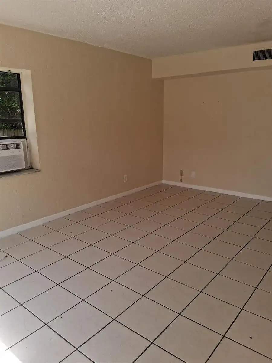 2901 AVENUE D, Fort Pierce FL 34947 photo 3