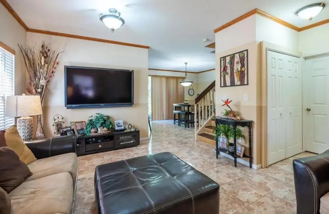 116 S Palm Villas Way, Palm Springs FL 33461 photo 4