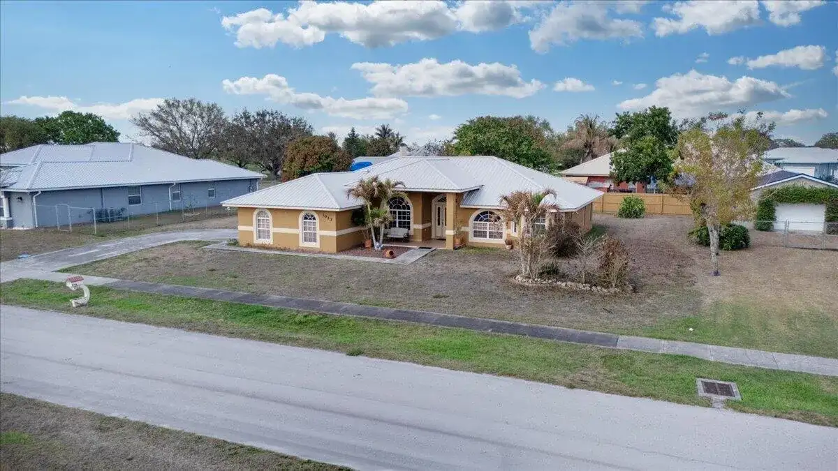 1023 Caribbean Avenue, Clewiston FL 33440 photo 3