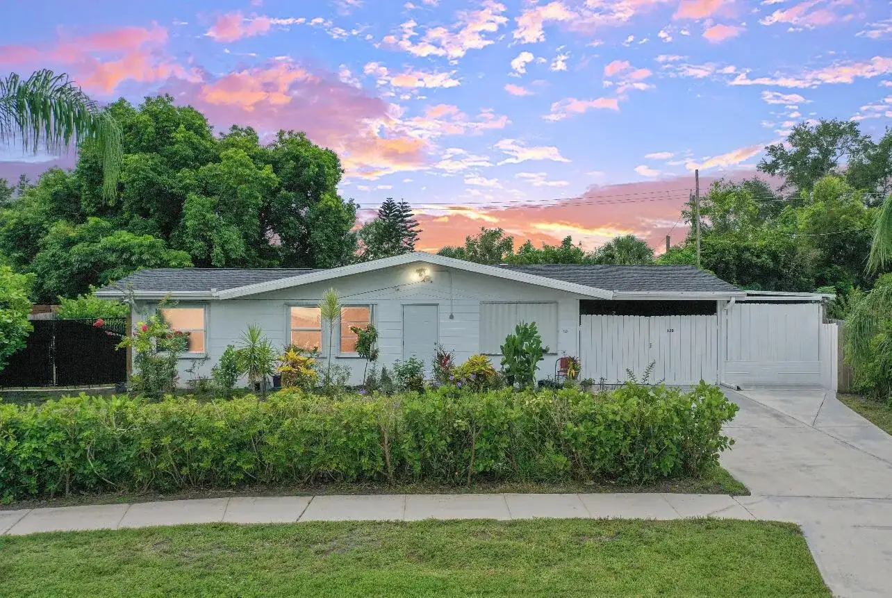 120 Banyan Drive, Port St. Lucie FL 34952 photo 2