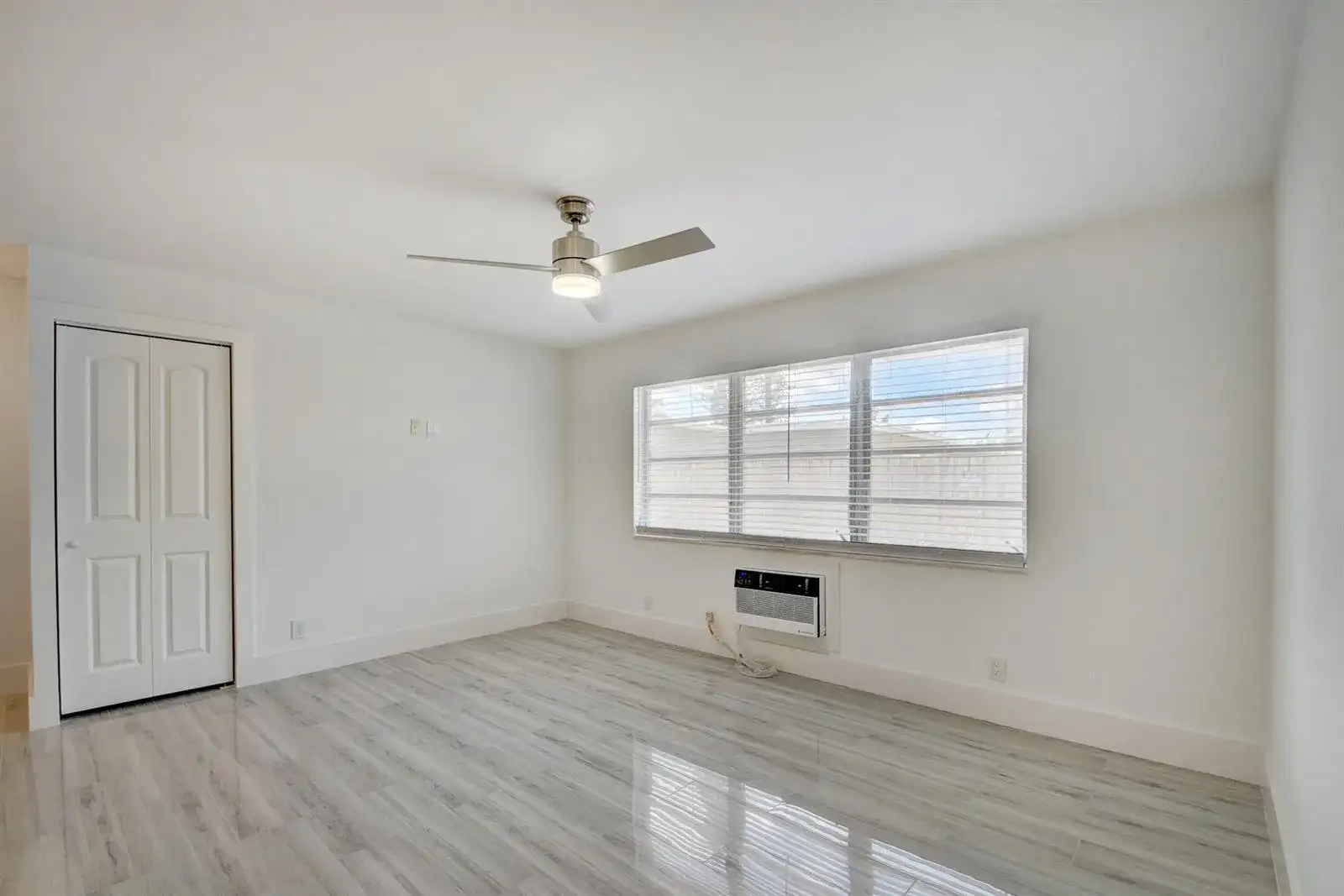525 S Broadway # J, Lantana FL 33462 photo 4