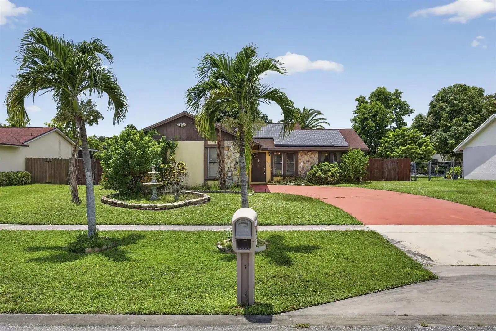 254 LA MANCHA Avenue, Royal Palm Beach FL 33411 photo 2