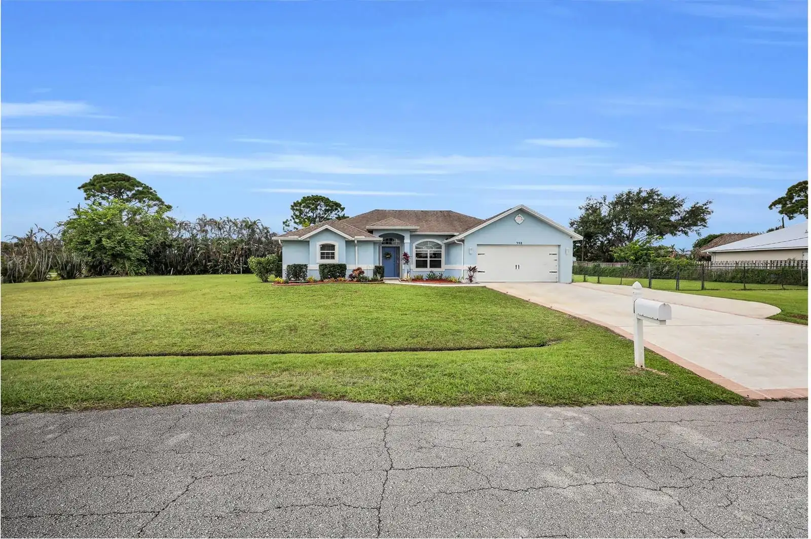 398 SE Bayview Terrace, Port St. Lucie FL 34983