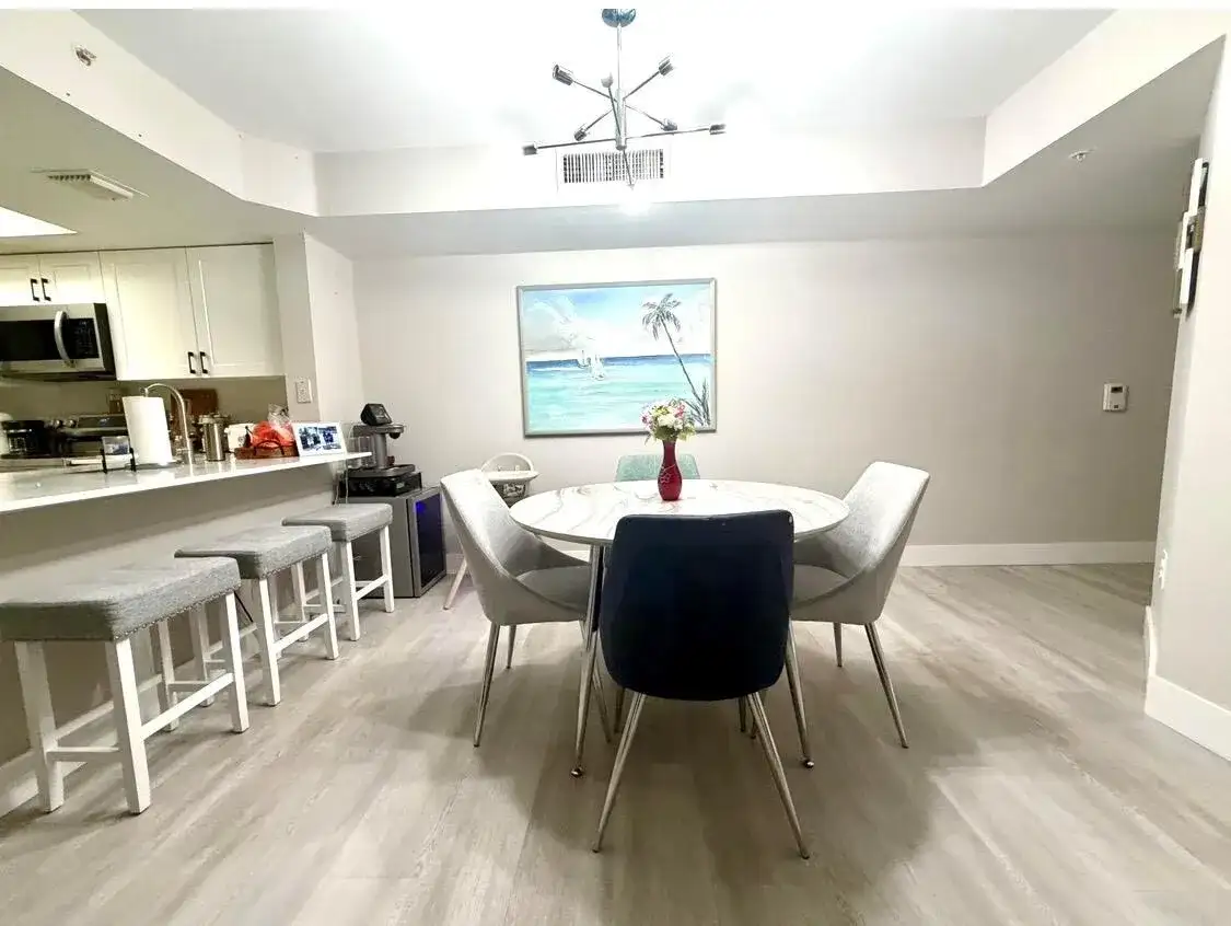 5550 Wiles Road Unit 105, Coconut Creek FL 33073 photo 3