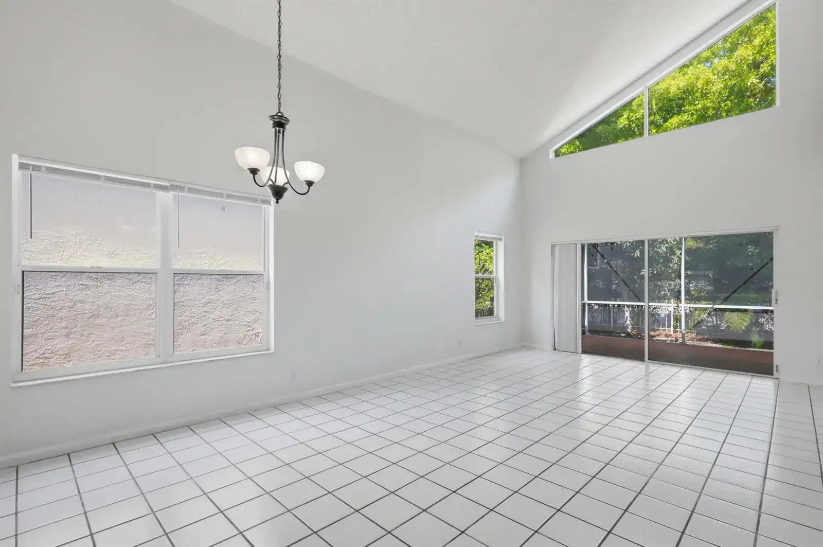 9516 NW 8TH Circle, Plantation FL 33324 photo 4