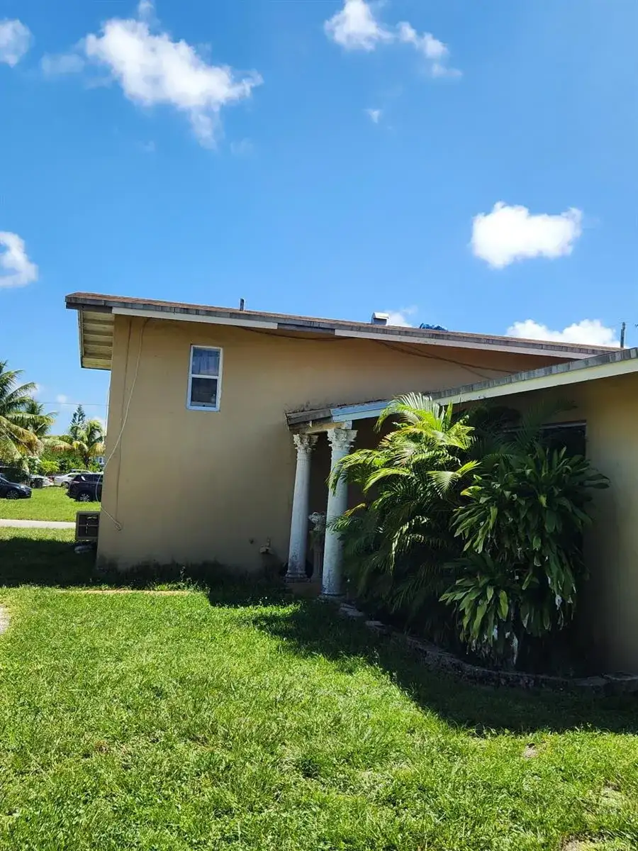 20300 NE 12TH Court, Miami FL 33179 photo 3