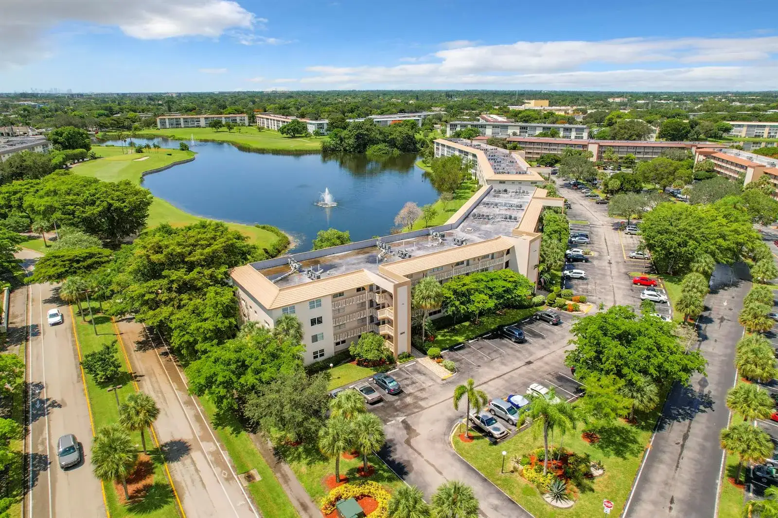3205 Portofino Point # B4, Coconut Creek FL 33066 photo 2