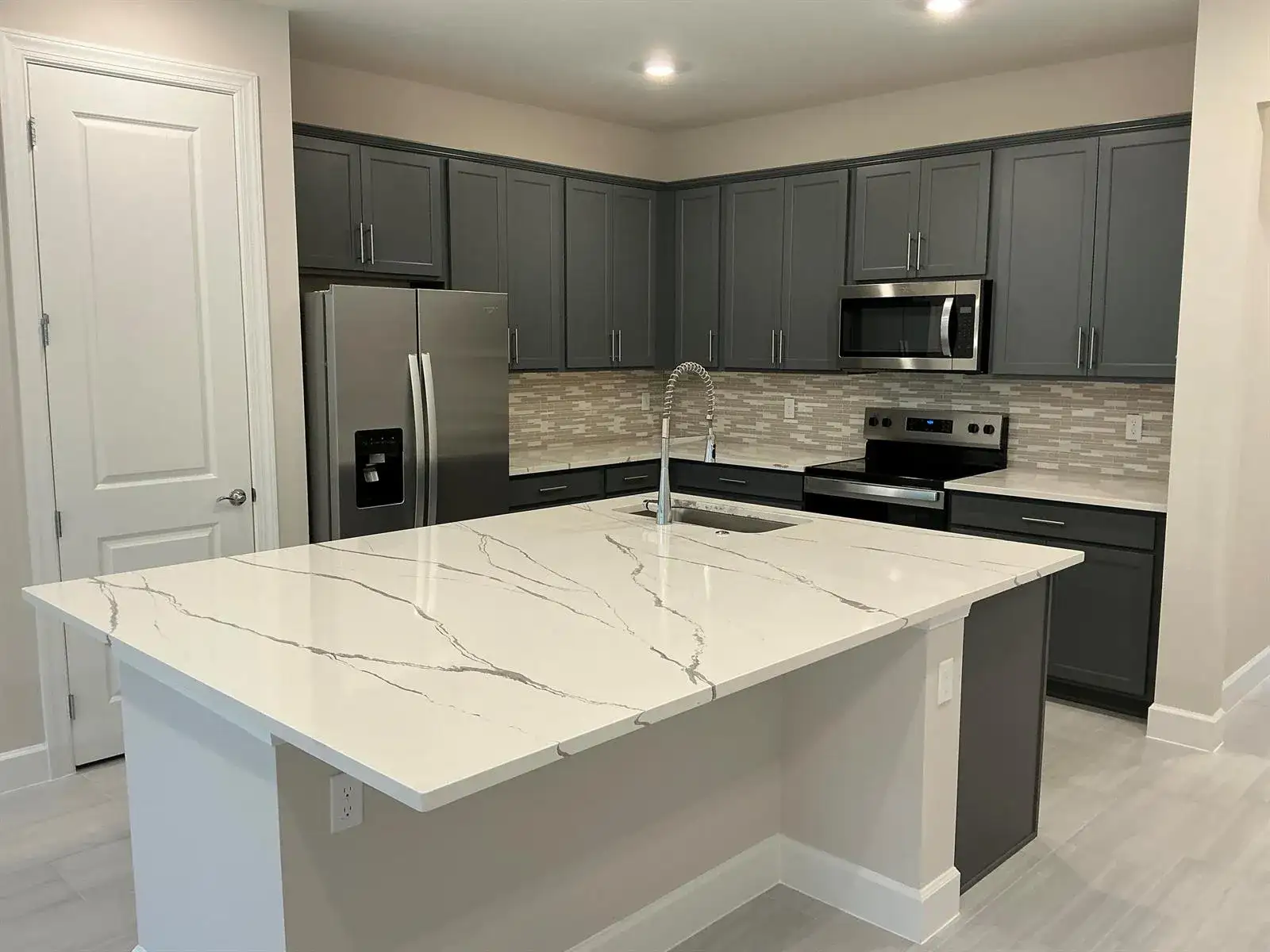 293 SW SALLY Way, Stuart FL 34997 photo 3